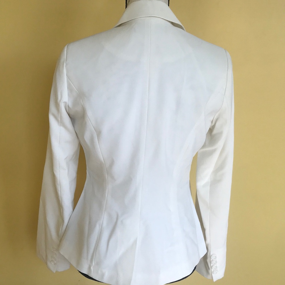 Blazer - Picture 2 of 4